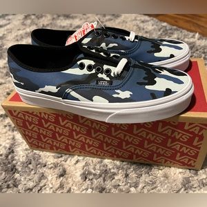 NEW Vans Authentic Shoes